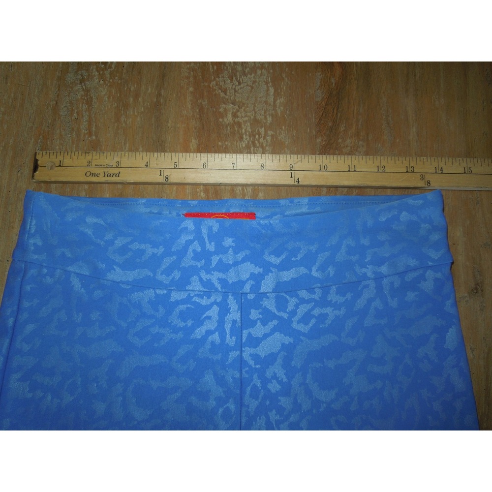 Krazy Larry Blue Leopard Print Stretch Pull On Ankle Pants Size 6 Made in USA - Picture 3 of 5